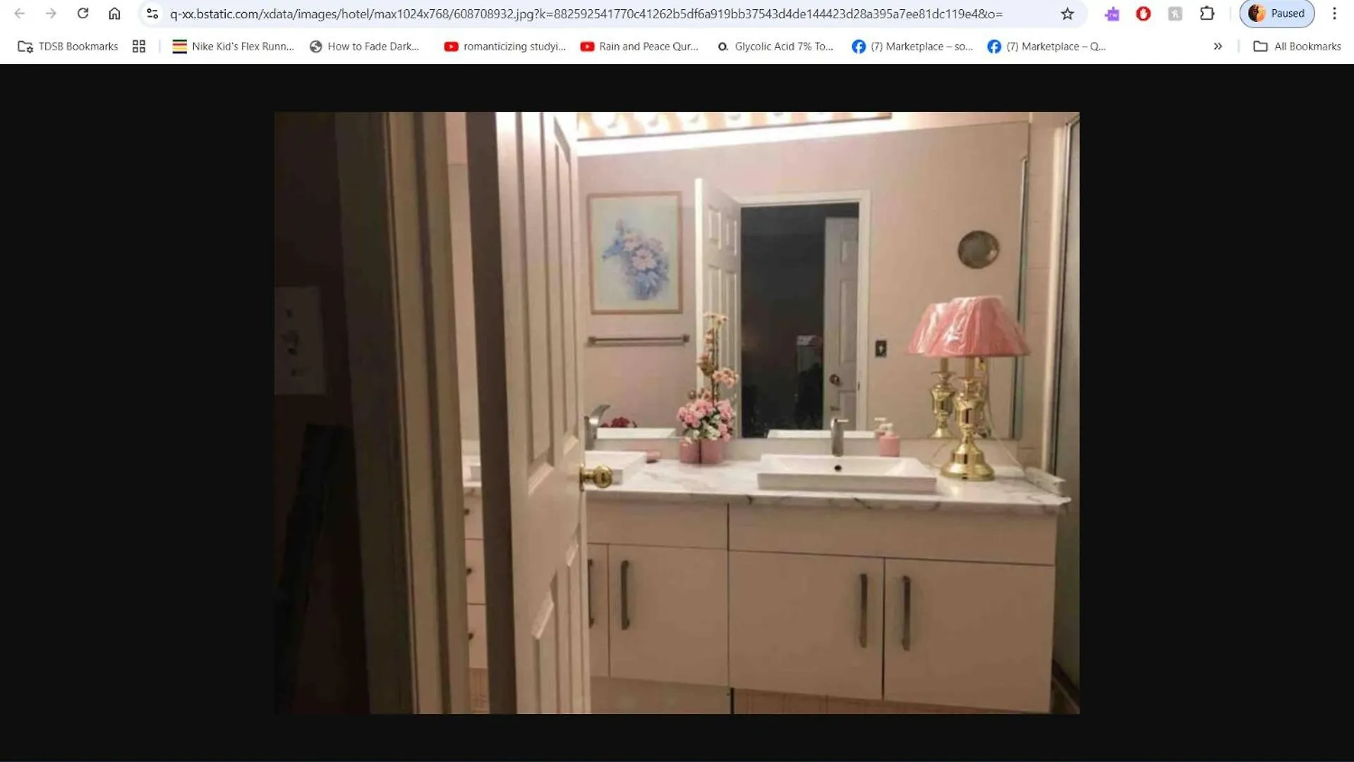 招待所 Master Bedroom Private Bathroom 23 Minutes Airport 埃德蒙顿